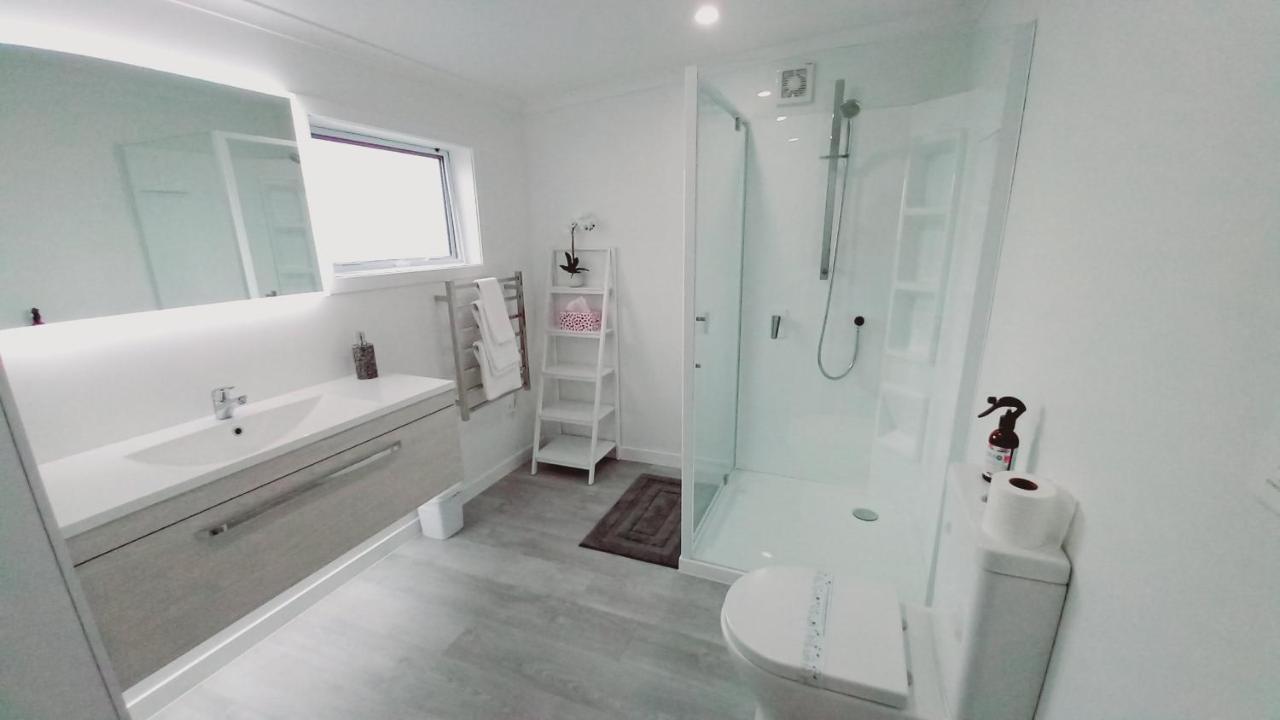 Coromandel Town Harbourside Cottage Luxury Accommodation Bagian luar foto
