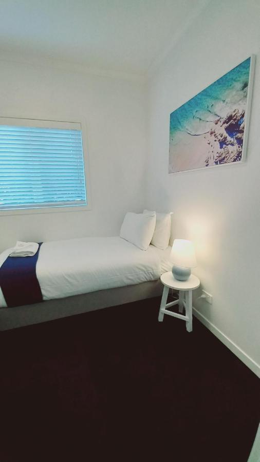 Coromandel Town Harbourside Cottage Luxury Accommodation Bagian luar foto
