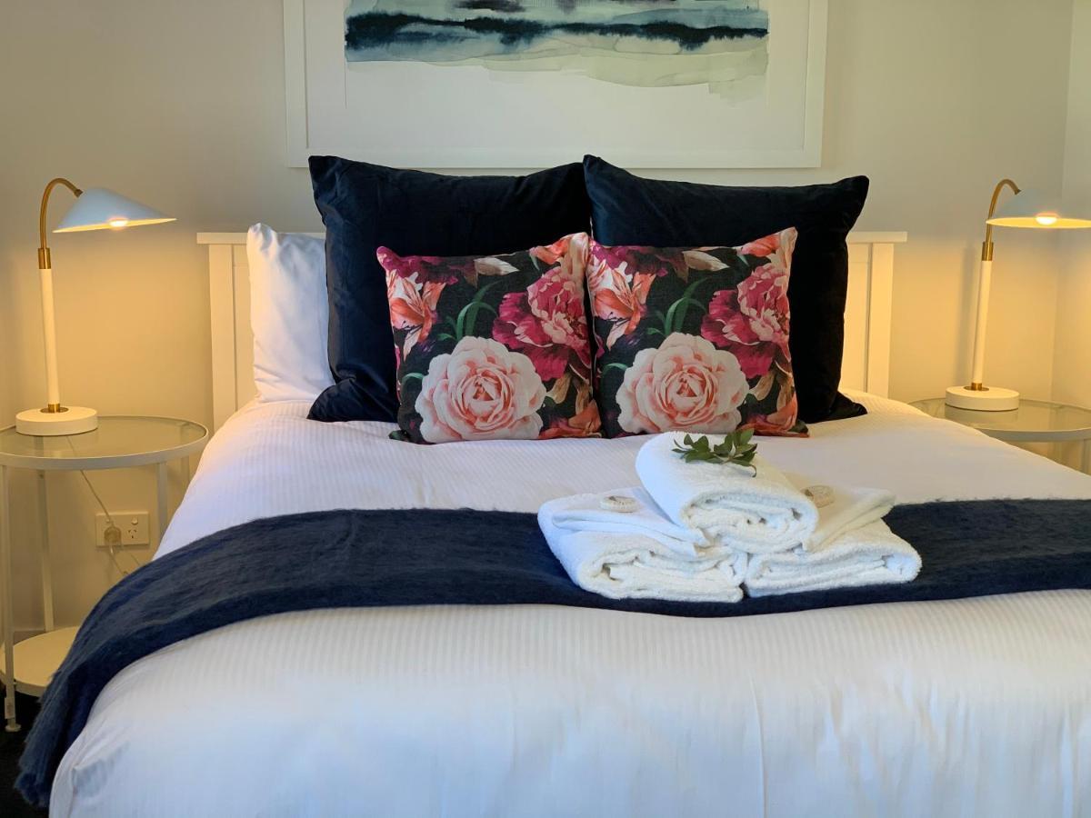 Coromandel Town Harbourside Cottage Luxury Accommodation Bagian luar foto