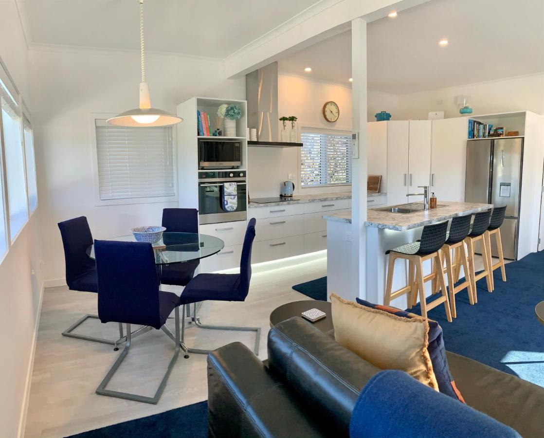 Coromandel Town Harbourside Cottage Luxury Accommodation Bagian luar foto